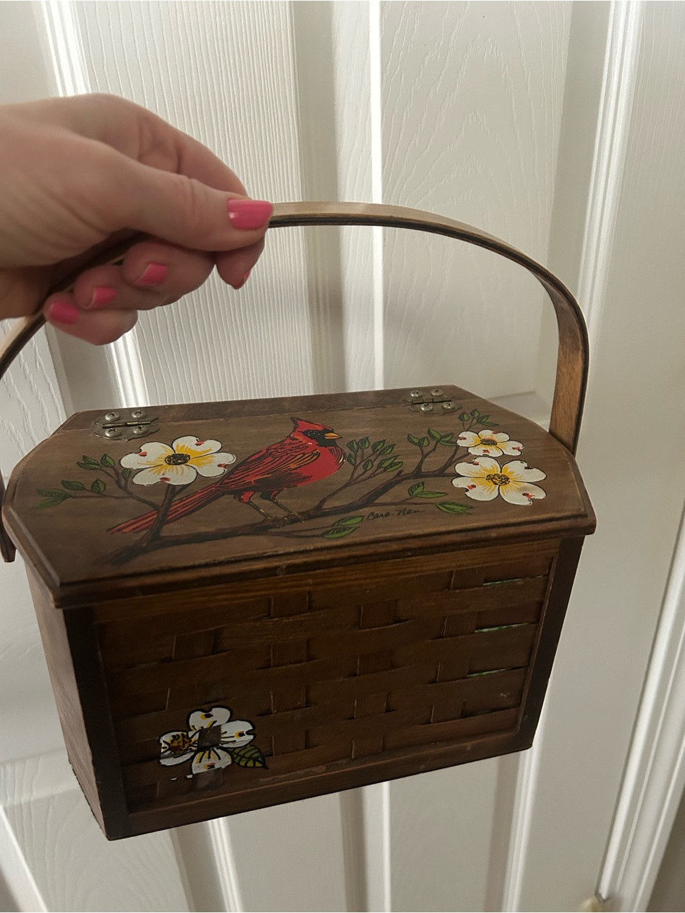 Vintage Caro Nan 1970’s basket weave purse with a cardinal & dogwood motif. - Picture 13 of 13